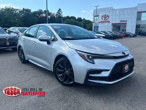 Used 2024 Toyota Corolla SE FWD image 1