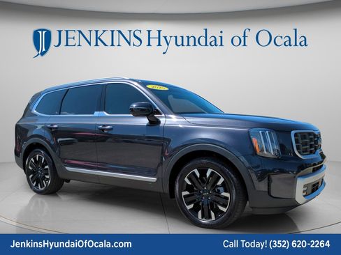 Used 2025 Kia Telluride SX w/ SX Captain's Chair Package AWD/4WD image 1