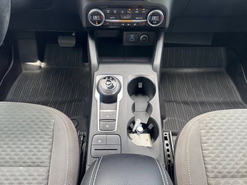 Certified 2021 Ford Escape SE w/ SE Sport Appearance Package FWD image 11