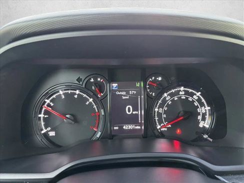 Used 2024 Toyota 4Runner SR5 image 12