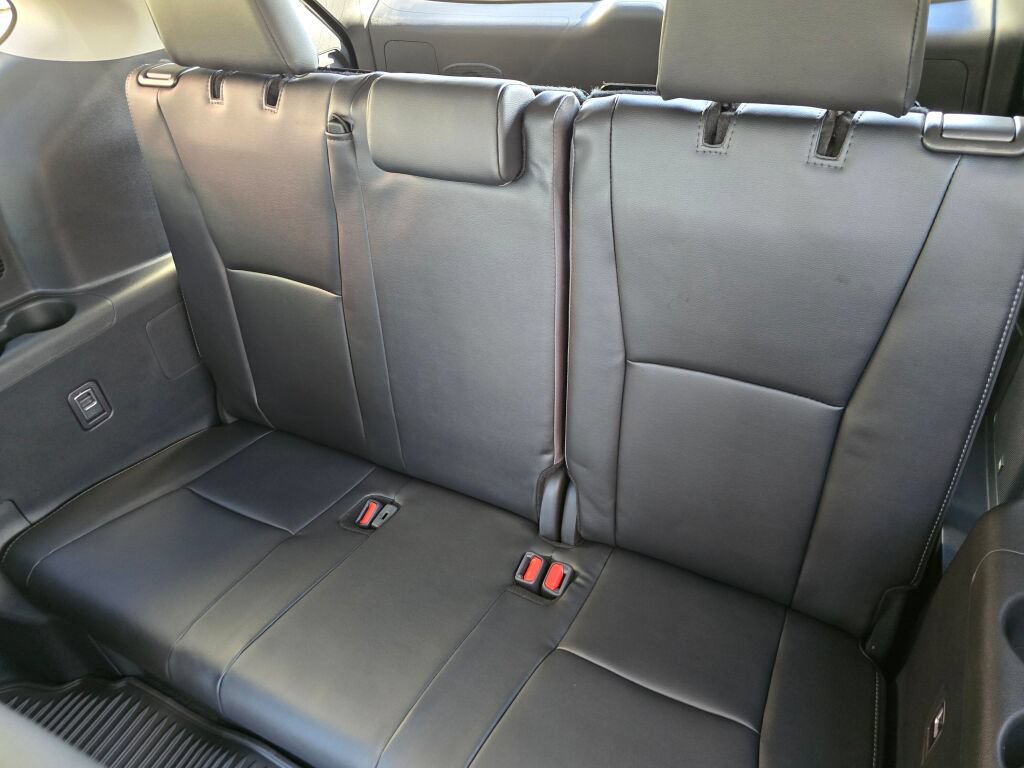 New 2026 Toyota Highlander Platinum AWD/4WD image 12