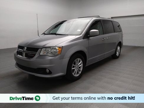 Used 2020 Dodge Grand Caravan SXT image 1