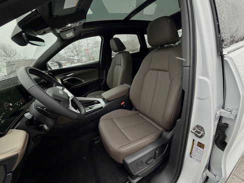 New 2025 Audi Q5 Premium image 22