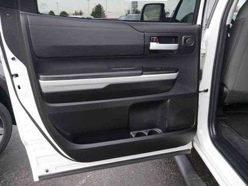 Used 2020 Toyota Tundra SR5 w/ SR5 Upgrade Package image 15