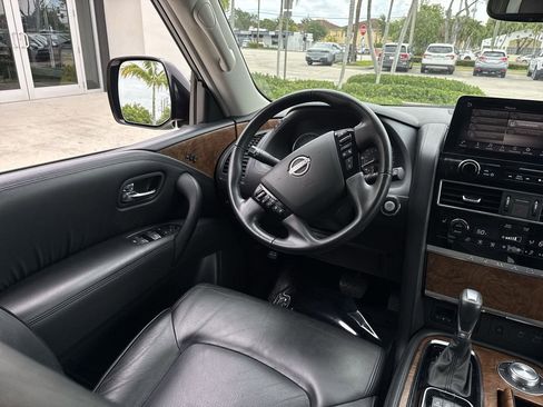 Used 2024 Nissan Armada SL w/ Captain's Chairs Package AWD/4WD image 21