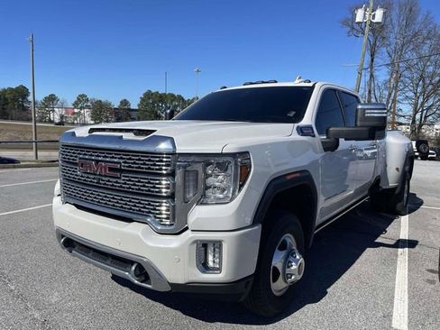 Used 2022 GMC Sierra 3500 Denali w/ Denali Ultimate Package image 9
