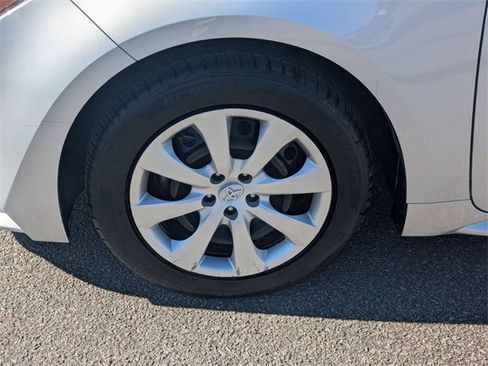 Certified 2024 Toyota Corolla LE image 10