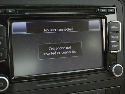 Used 2015 Volkswagen Passat 1.8T Limited Edition image 18