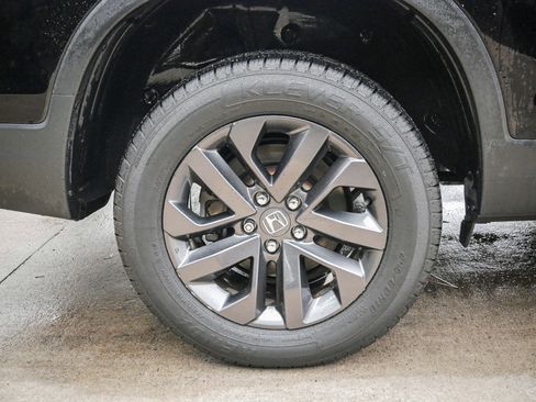 Certified 2021 Honda Ridgeline Sport image 13