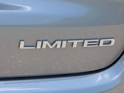 Used 2022 Jeep Compass Limited w/ Sun and Sound Group AWD/4WD image 12