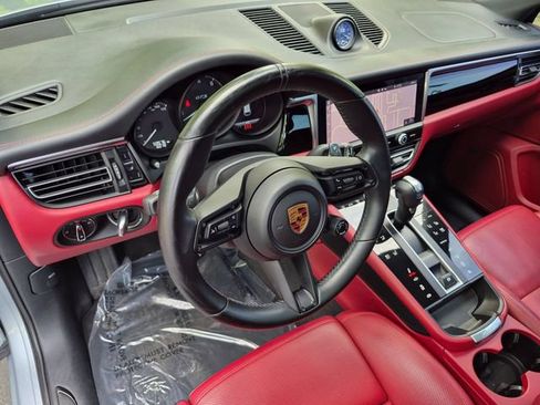 Used 2022 Porsche Macan GTS AWD/4WD image 11