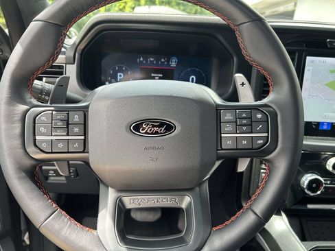 Used 2025 Ford F150 Raptor AWD/4WD image 22