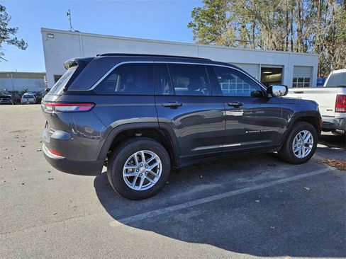 Used 2025 Jeep Grand Cherokee Laredo X w/ Luxury Tech Group I image 6