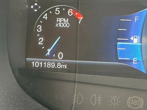 Used 2018 Ford Edge Titanium w/ Technology Package image 8