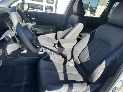 Used 2025 Subaru Forester Touring w/ Touring Package image 10