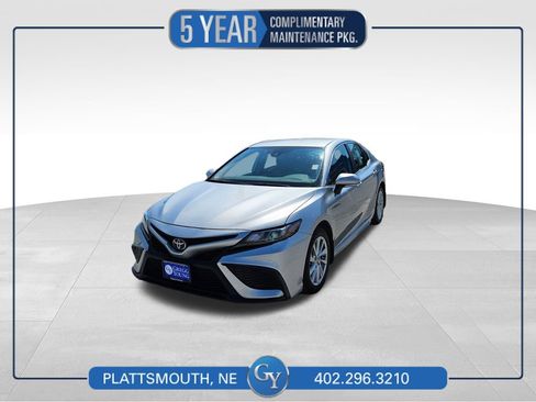 Used 2024 Toyota Camry SE FWD image 1