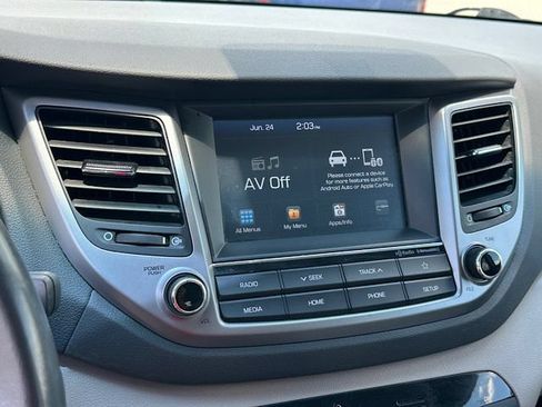 Used 2018 Hyundai Tucson Value FWD image 27