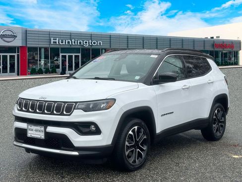 Used 2022 Jeep Compass Limited image 8