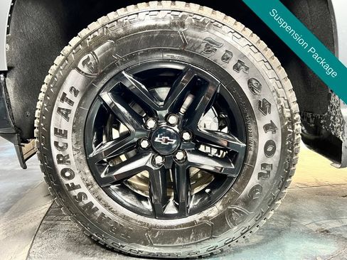 Used 2025 Chevrolet Silverado 1500 LT Trail Boss w/ Convenience Package II AWD/4WD image 11