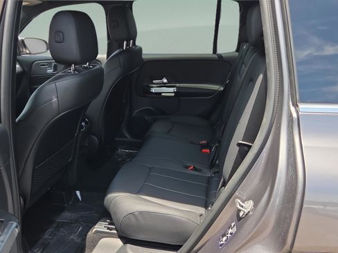 Used 2022 Mercedes-Benz GLB 250 image 9