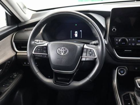 Certified 2024 Toyota Grand Highlander Limited image 15