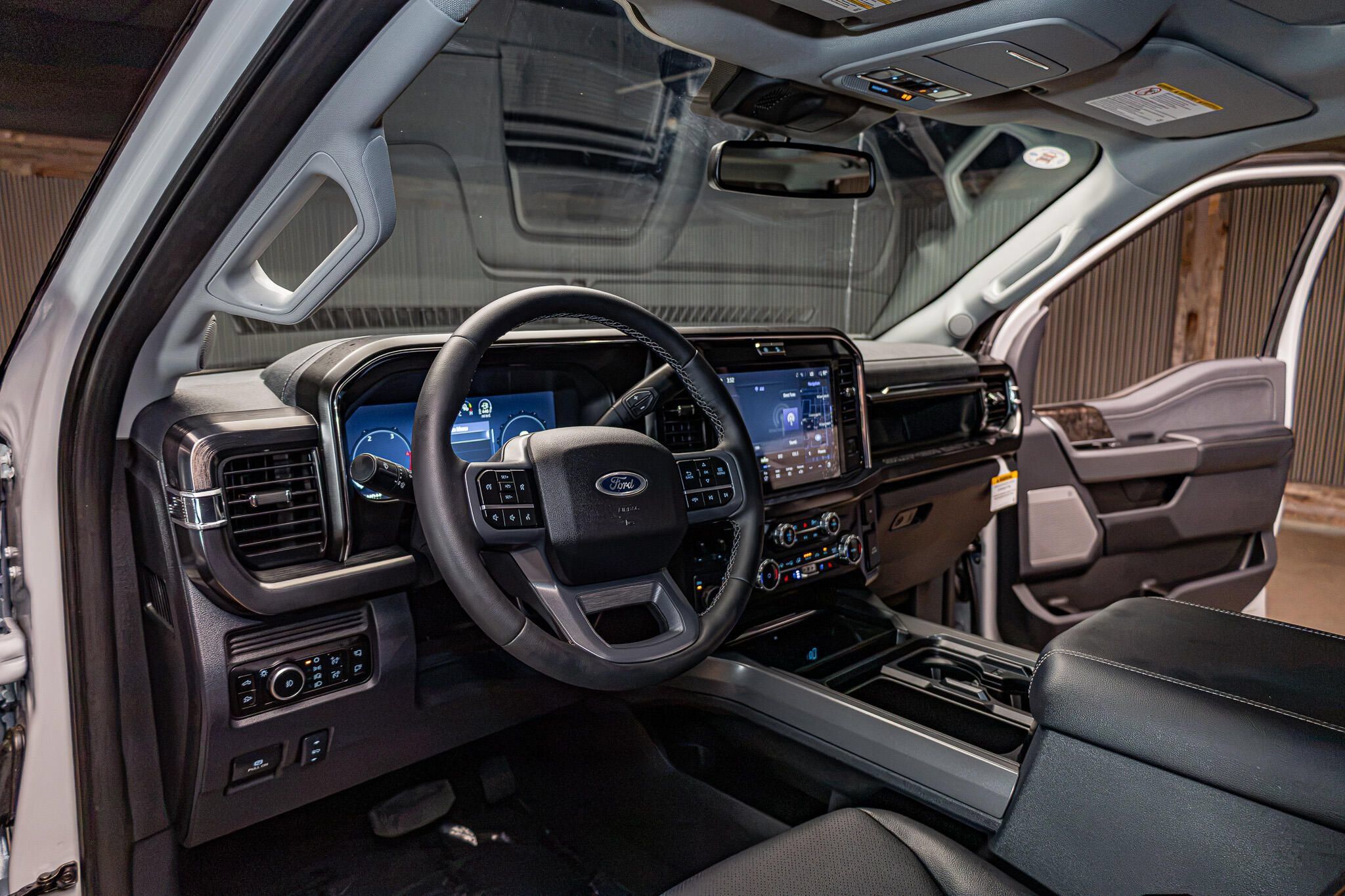 Used 2026 Ford F250 Lariat AWD/4WD image 14