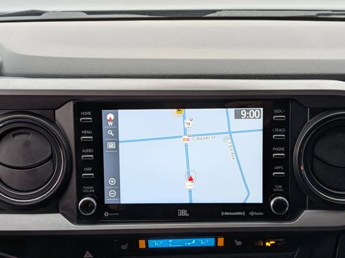 Used 2023 Toyota Tacoma TRD Off-Road image 31