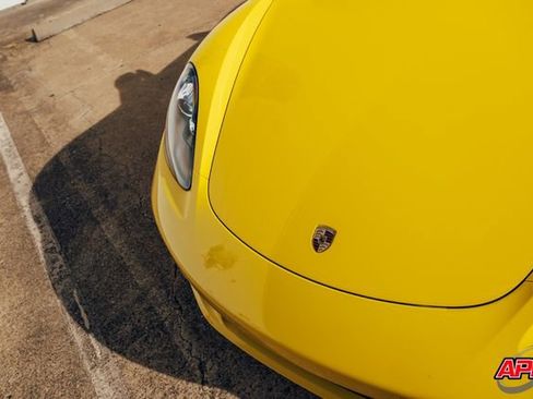 Used 2017 Porsche 718 Boxster image 24