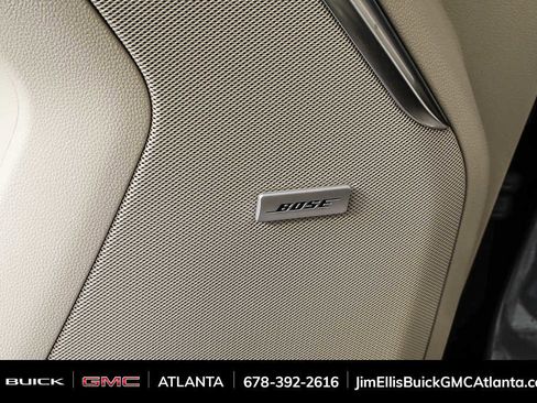 Used 2022 GMC Yukon Denali image 7
