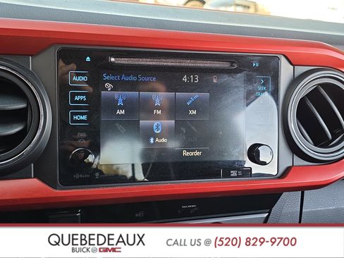 Used 2018 Toyota Tacoma TRD Off-Road w/ Technology Package AWD/4WD image 20