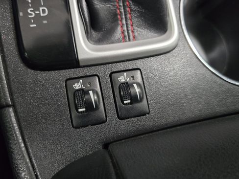 Used 2019 Toyota Highlander SE AWD/4WD image 8