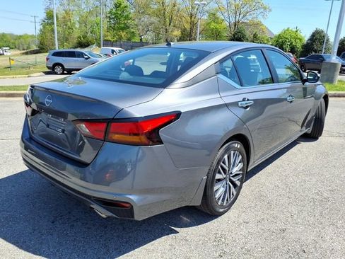 Certified 2025 Nissan Altima 2.5 SV w/ SV Premium Package FWD image 15