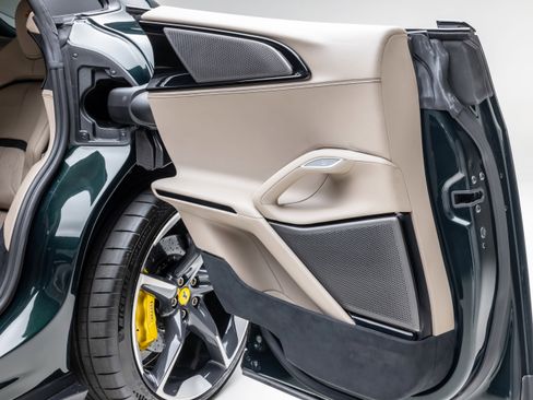 Certified 2025 Ferrari Purosangue image 36