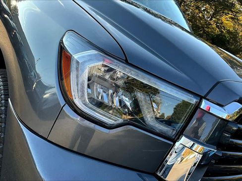 Used 2021 Toyota Sequoia Limited image 27