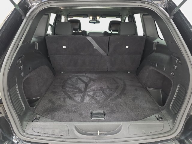 Used 2016 Jeep Grand Cherokee Laredo w/ Quick Order Package 23E AWD/4WD image 34