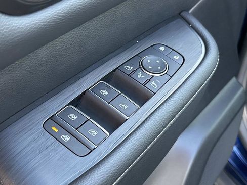 Used 2025 Nissan Armada PRO-4X image 35