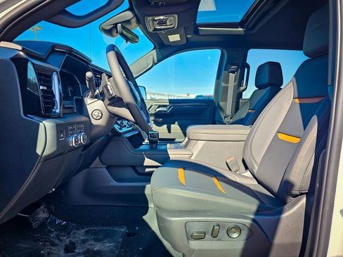 New 2026 GMC Sierra 1500 AT4 w/ AT4 Premium Package AWD/4WD image 14