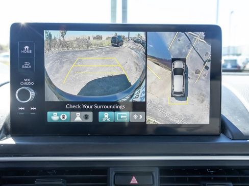 Used 2023 Honda Pilot Elite image 16