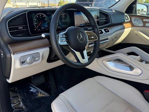 Used 2023 Mercedes-Benz GLS 450 4MATIC image 30