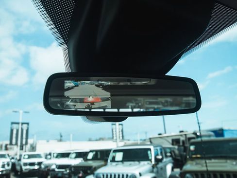 Used 2018 Ford Transit 250 138 image 21