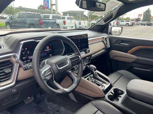 Used 2026 GMC Canyon Denali AWD/4WD image 36