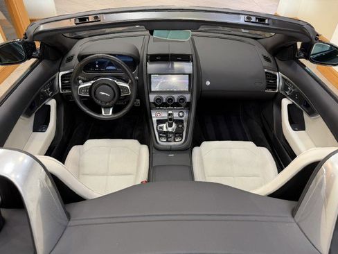 Used 2021 Jaguar F-TYPE P300 image 14