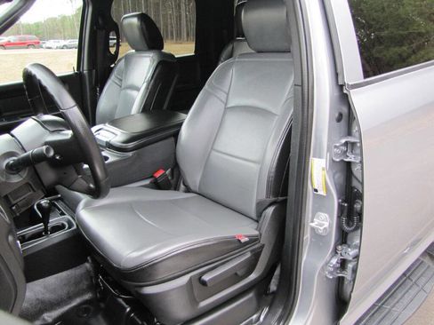 Used 2022 RAM 3500 Tradesman w/ Max Tow Package image 16