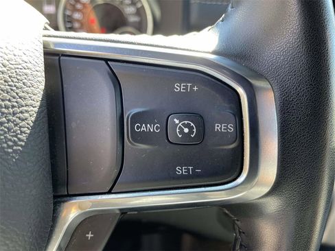 Used 2024 RAM 1500 Laramie image 20