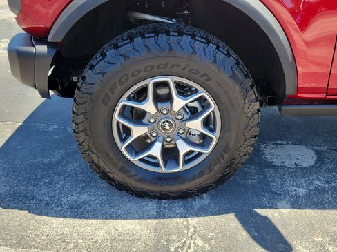 Certified 2025 Ford Bronco Badlands AWD/4WD image 5