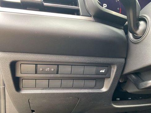 New 2025 Mitsubishi Outlander SE image 20