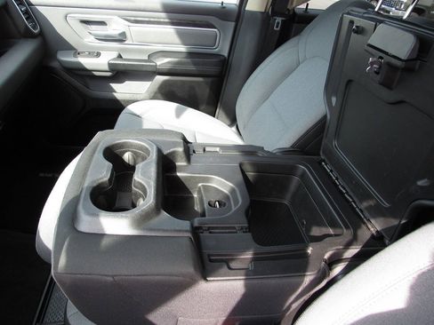Used 2020 RAM 1500 Big Horn AWD/4WD image 31