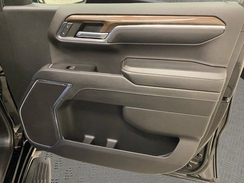 Used 2024 Chevrolet Silverado 1500 RST image 22