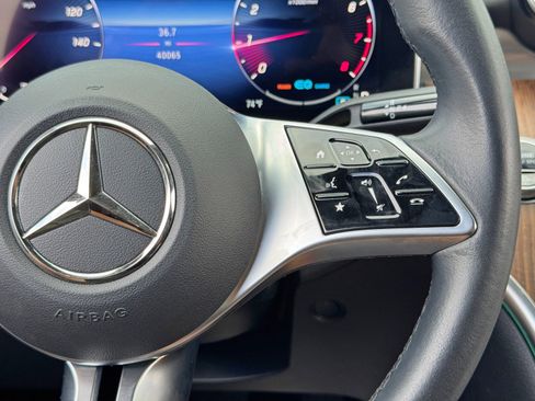 Used 2022 Mercedes-Benz C 300 Sedan w/ Exclusive Trim Package image 21