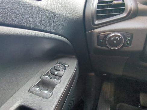 Used 2020 Ford EcoSport SE image 19